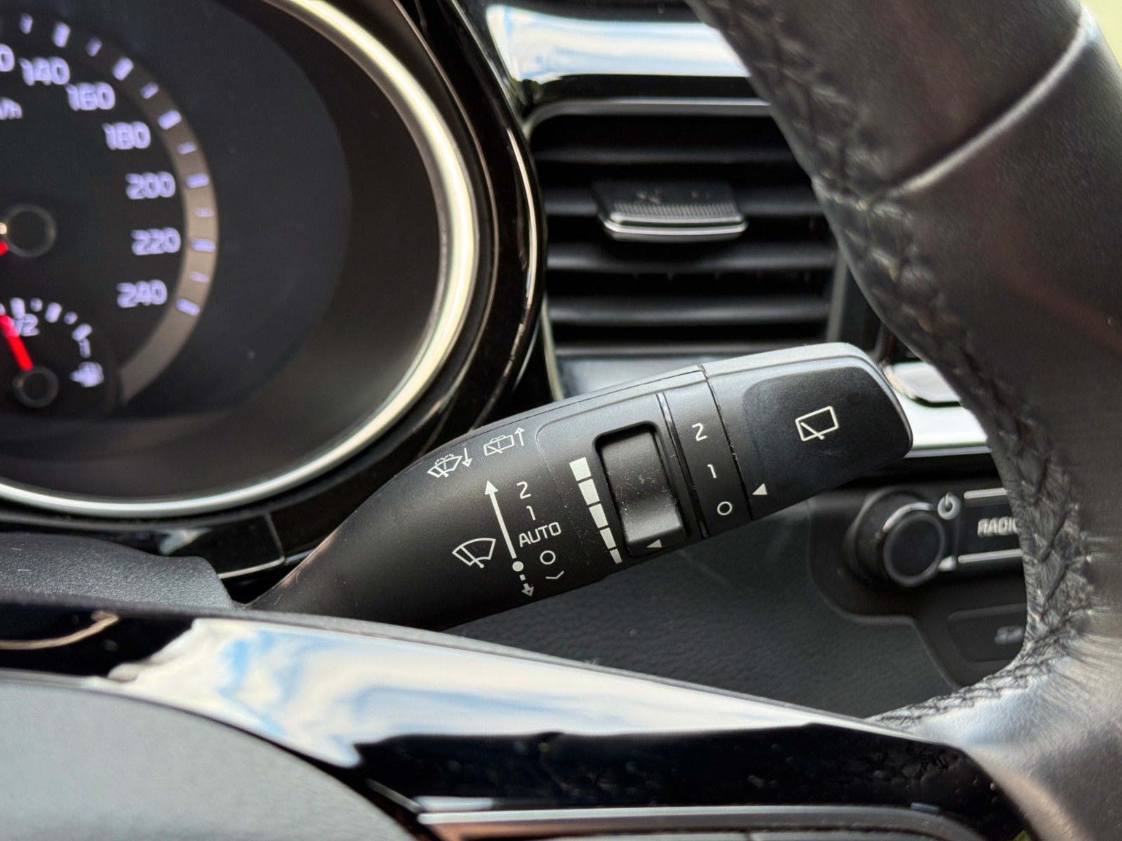 Kia Ceed 1.4 T Vision - Samsaru's Car Outlet