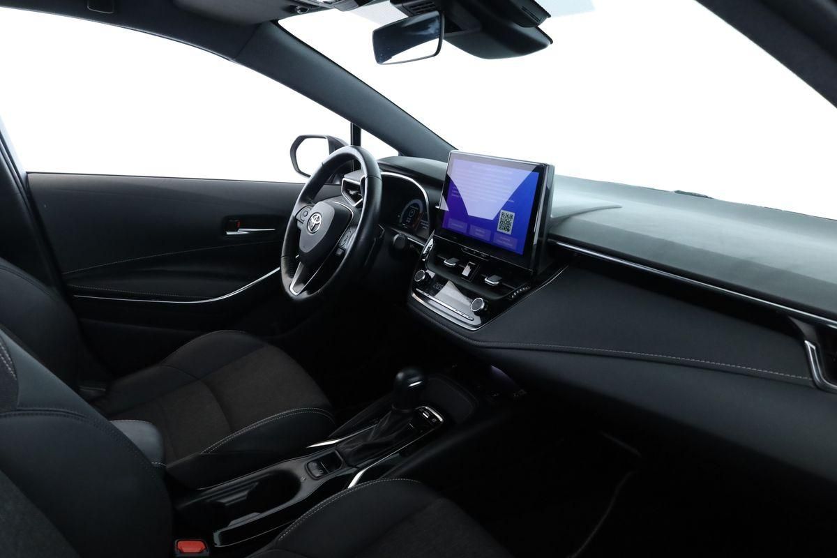 Toyota Corolla Touring Sports 2.0 CVT Team D Navi Kam