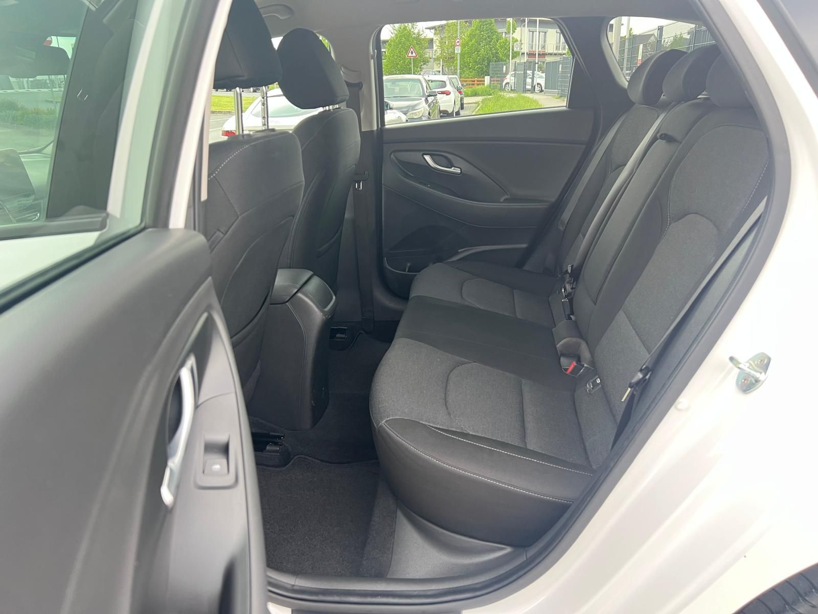 Hyundai i30 1.5 T-GDI Edition 30+ Mild-Hybrid Aut. - Samsaru's Car Outlet