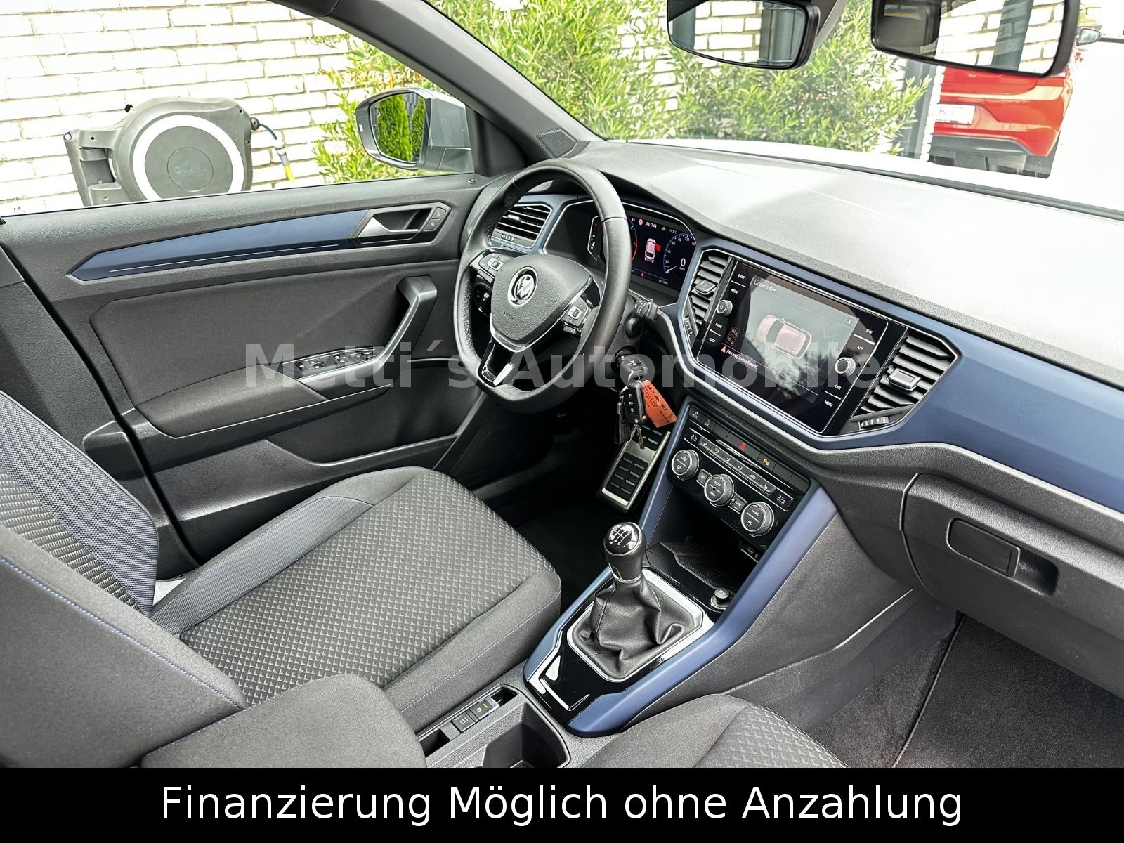 Volkswagen T-Roc United 2.0 TDI - Samsaru's Car Outlet