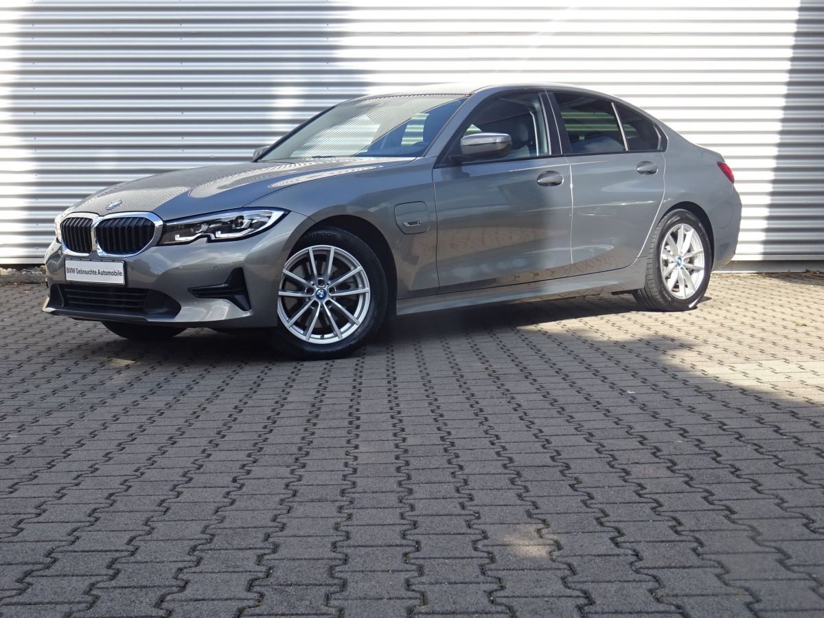 BMW 320e Lim. Advantage - Samsaru's Car Outlet