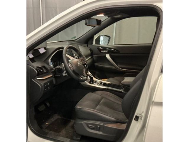 Mitsubishi Eclipse Cross Plus Select Black Hybrid 4WD 2.4 P
