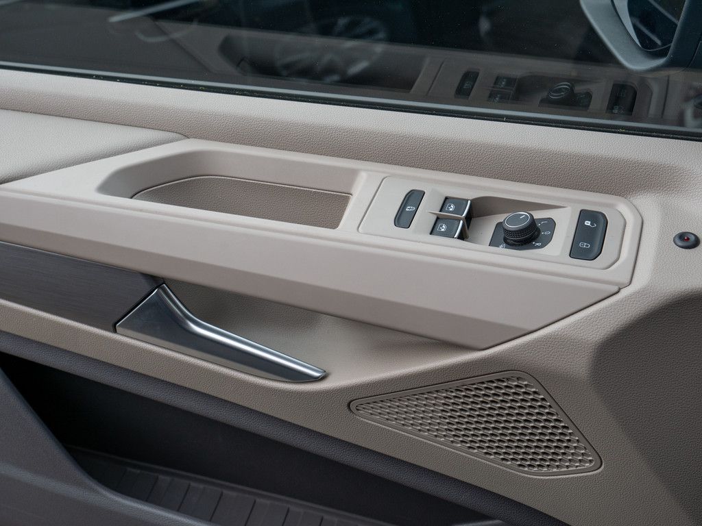 Volkswagen T7 Multivan 2.0TDI DSG - Samsaru's Car Outlet