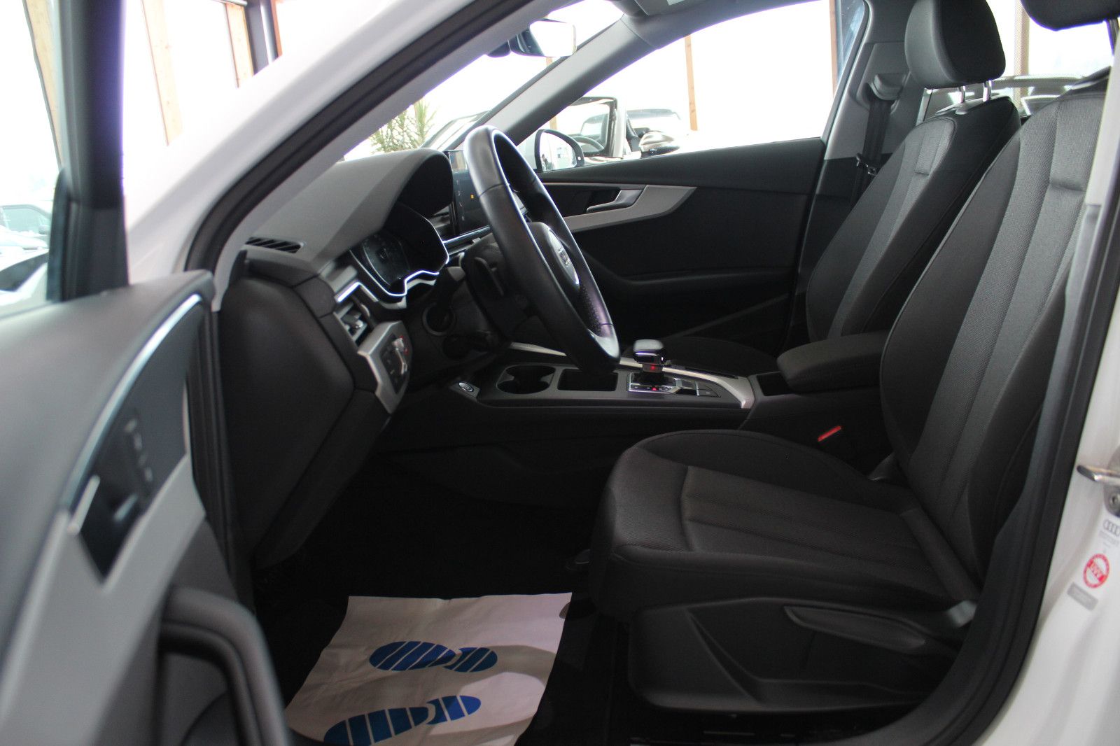Audi A4 Avant 40 TDI quattro S tronic - Samsaru's Car Outlet