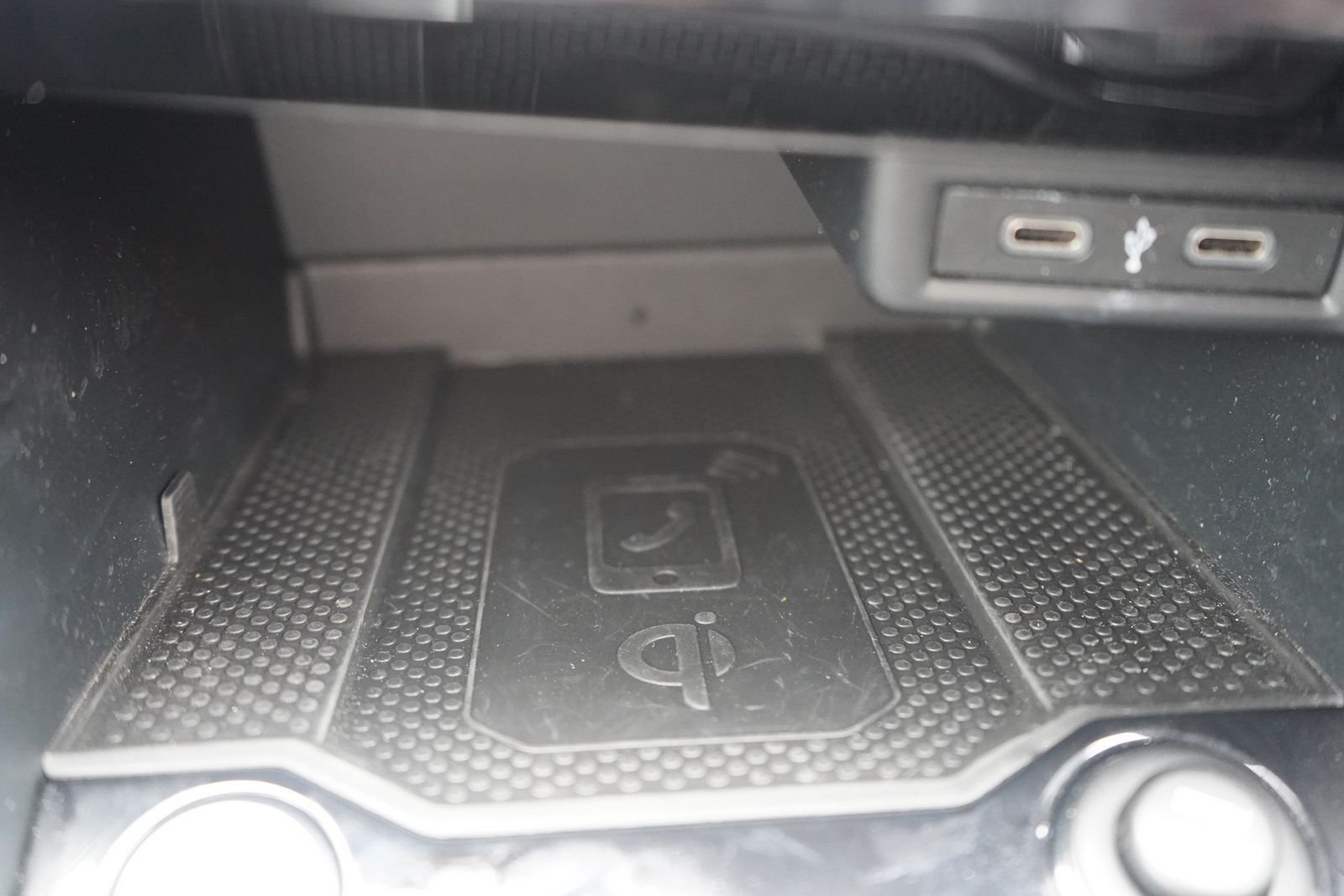 Volkswagen T-Roc 1.0 TSI Life - Samsaru's Car Outlet