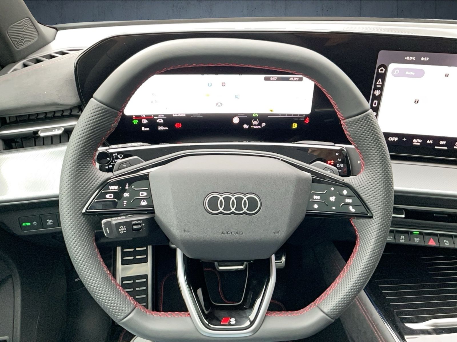 Audi Q3 SUV e-hybrid S tr. S line AHK PANO LED ACC Ca