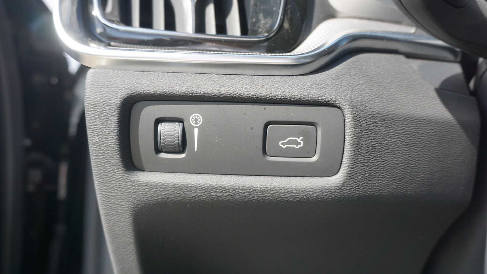 Volvo S60 2.0 R Design LED Navi HarmanKardon Panorama