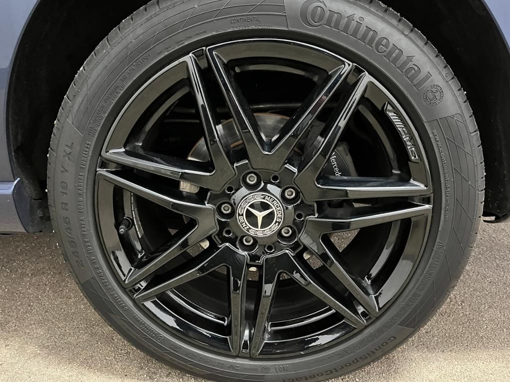 Mercedes-Benz V 250d 4Matic AMG - Samsaru's Car Outlet