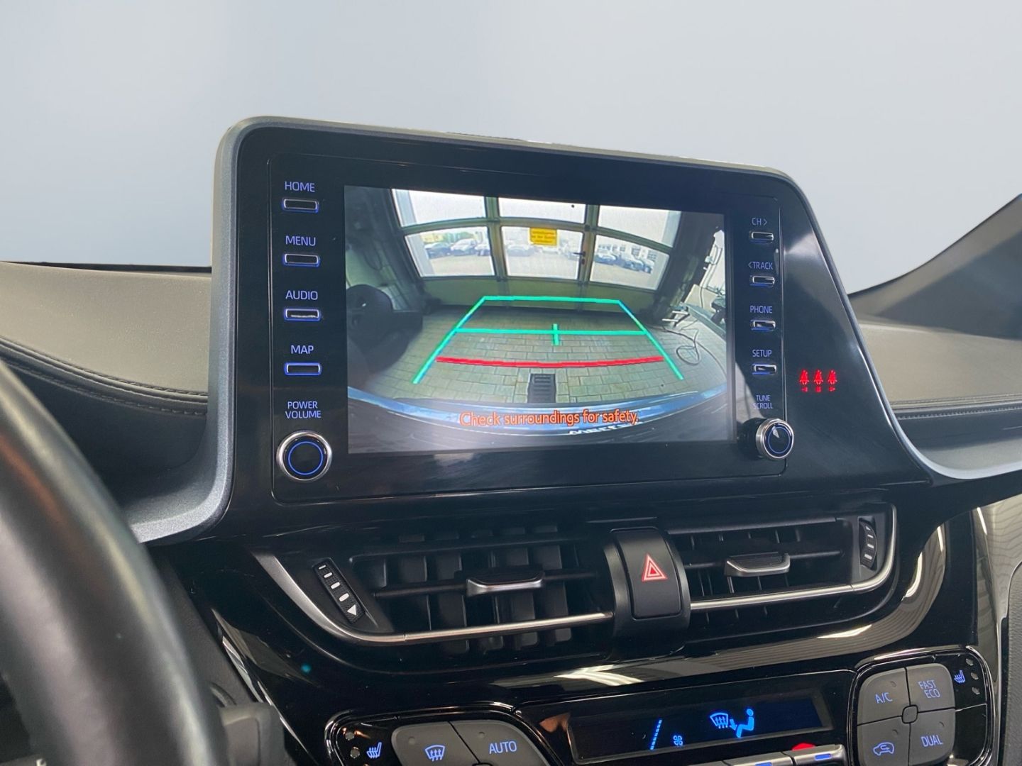 Toyota C-HR 2.0 Hybrid - Samsaru's Car Outlet