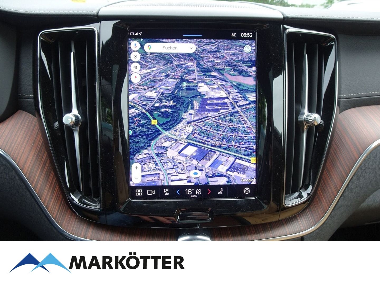 Volvo XC60 B4 AWD Ultimate Dark - Samsaru's Car Outlet
