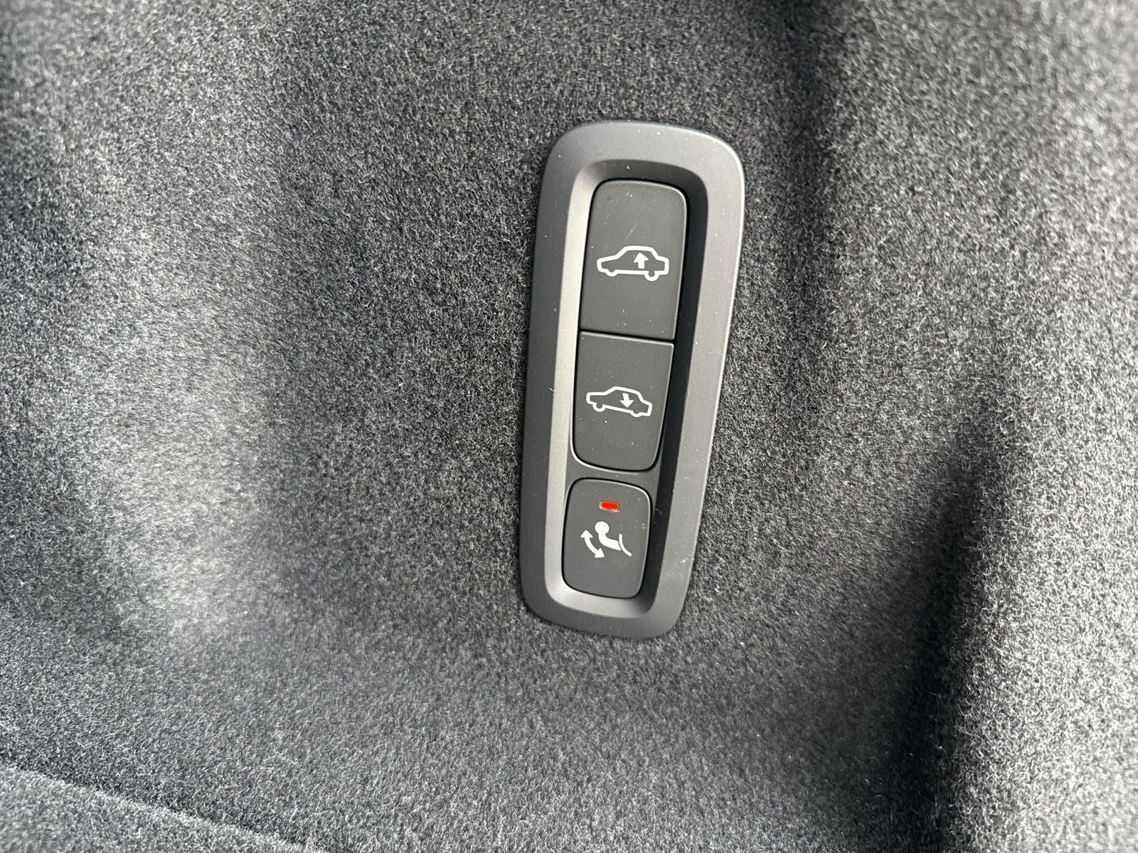 Volvo XC60 B5 Ultra Dark AWD !!! VOLLAUSSTATTUNG !!!