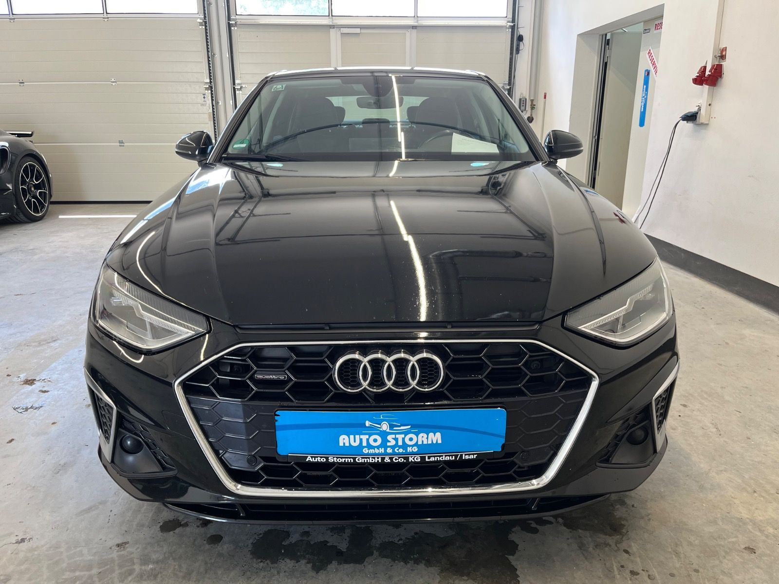 Audi A4 50 TDI quattro S-Line B&O*NAVI*LED*AHK*8-fach