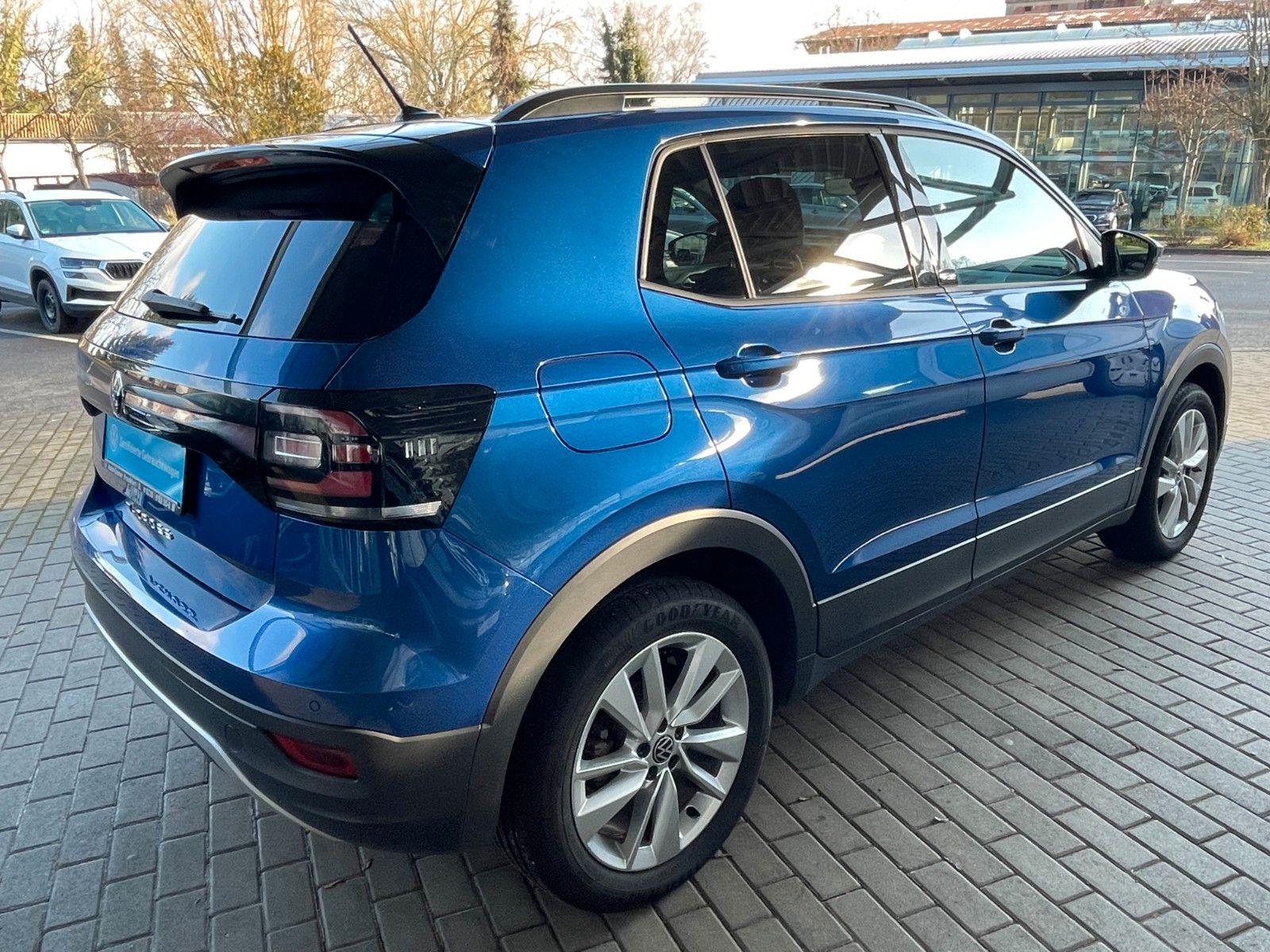 Volkswagen T-Cross 1.0 TSI MOVE - Samsaru's Car Outlet