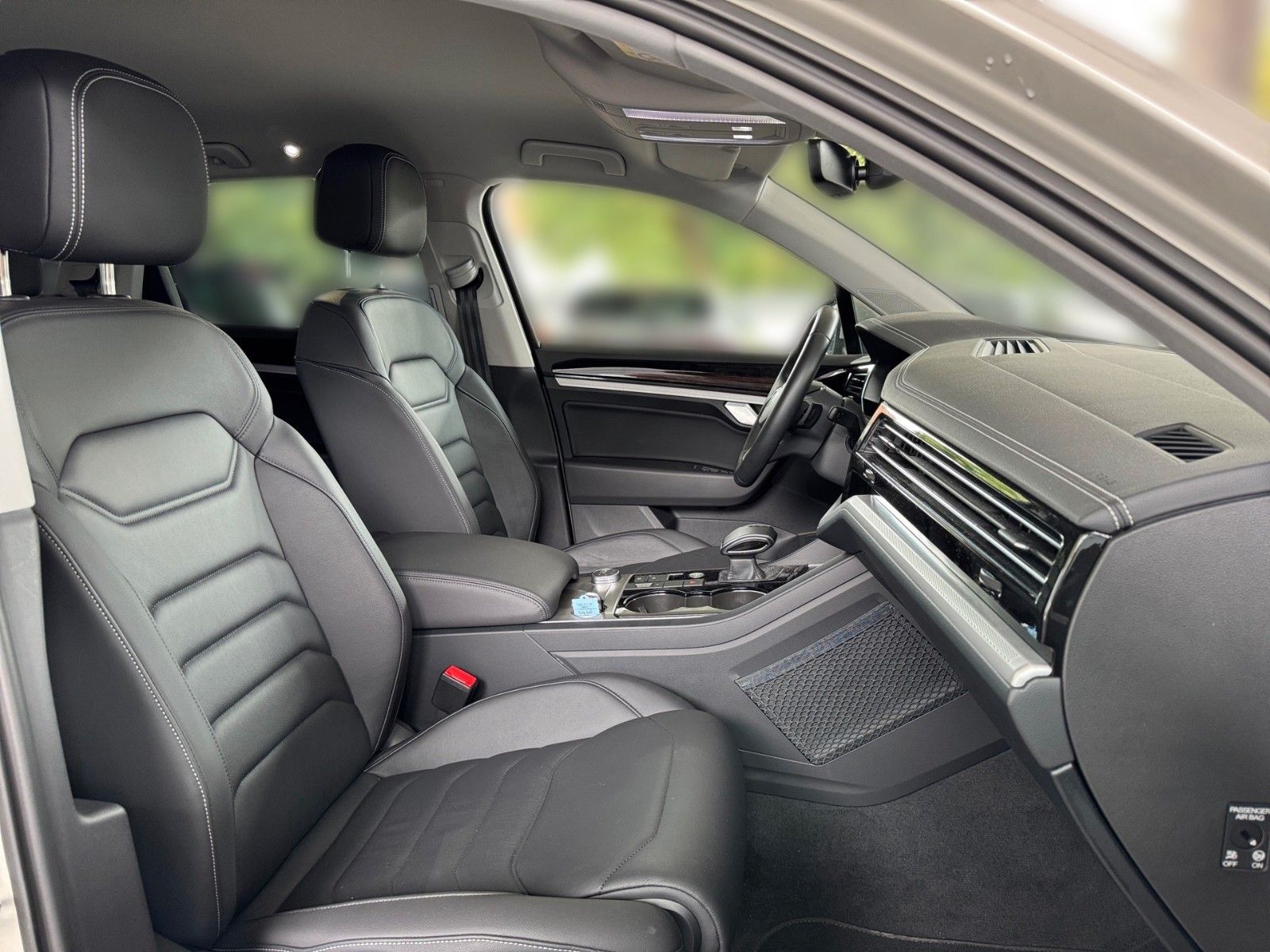 Volkswagen Touareg 4M - Samsaru's Car Outlet