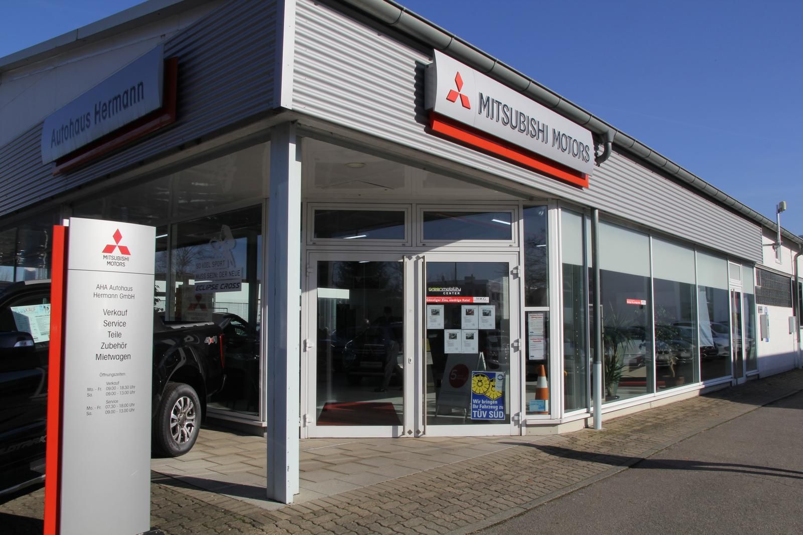 Mitsubishi Space Star Select+ - Samsaru's Car Outlet