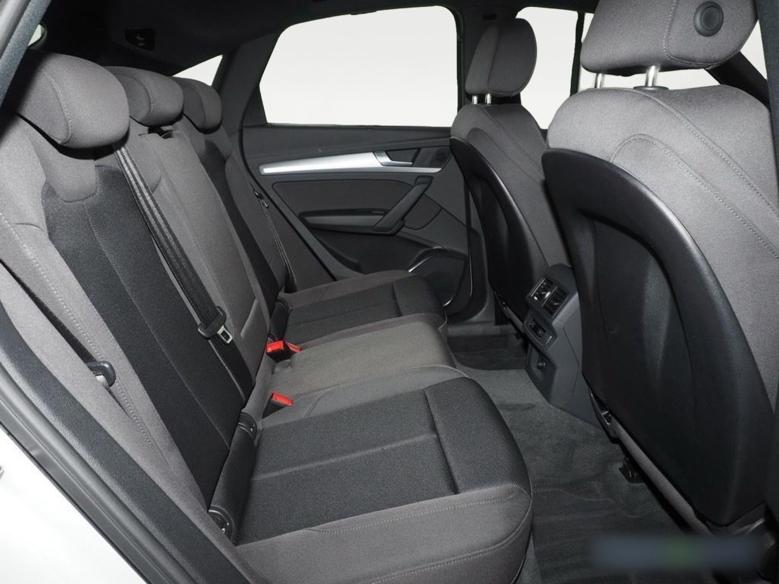 Audi Q5 Sportback S line 40 TDI quattro S tronic - Samsaru's Car Outlet