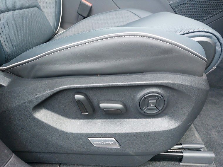 Volkswagen Touareg 3.0 TDI 4M R-Line AHK*Standhzg*Pano*360°
