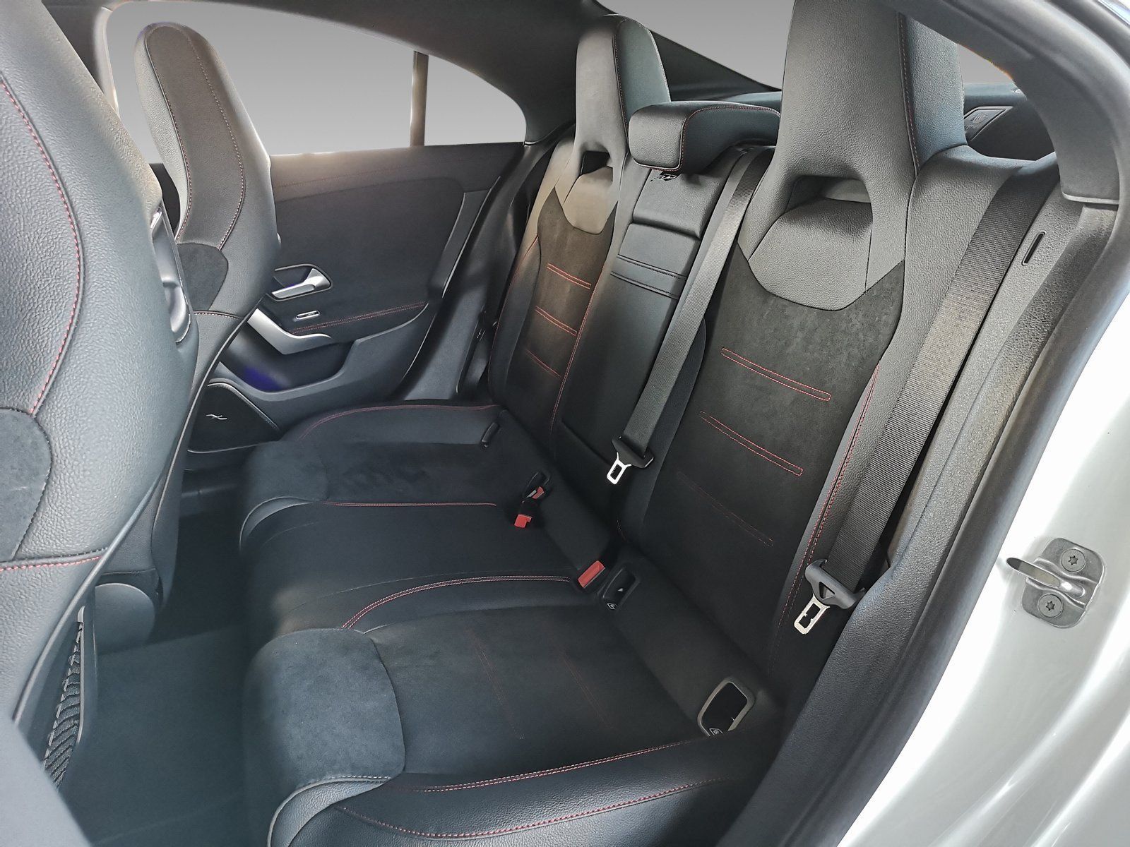Mercedes-Benz CLA 250 4M Coupé AMG - Samsaru's Car Outlet