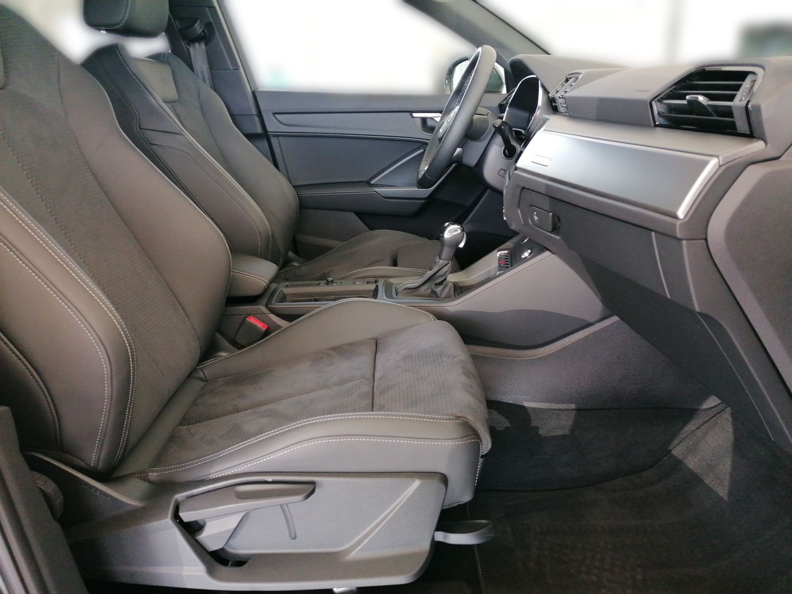 Audi Q3 Sportback S-LINE QUATTRO 40TFSI - Samsaru's Car Outlet