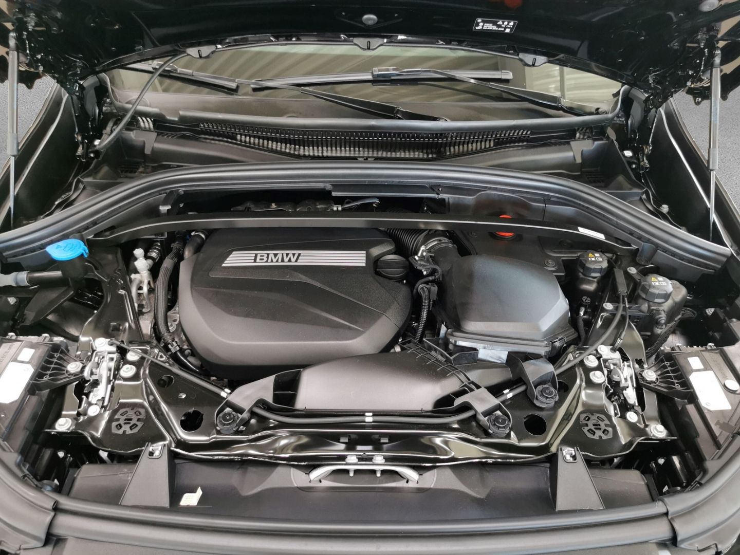 BMW X1 xDRIVE 20d xLine - Samsaru's Car Outlet