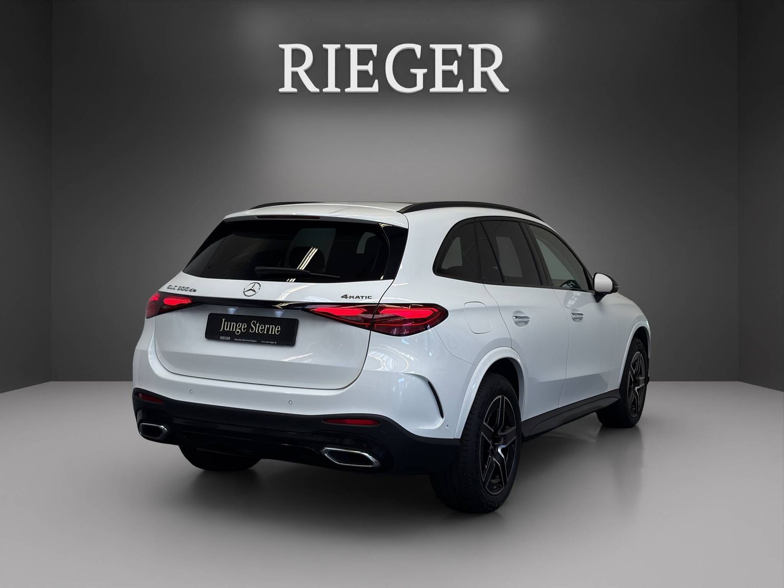Mercedes-Benz GLC 300 de AMG 4M Pano*HUD*NIGHT*Burmester*AHK*+