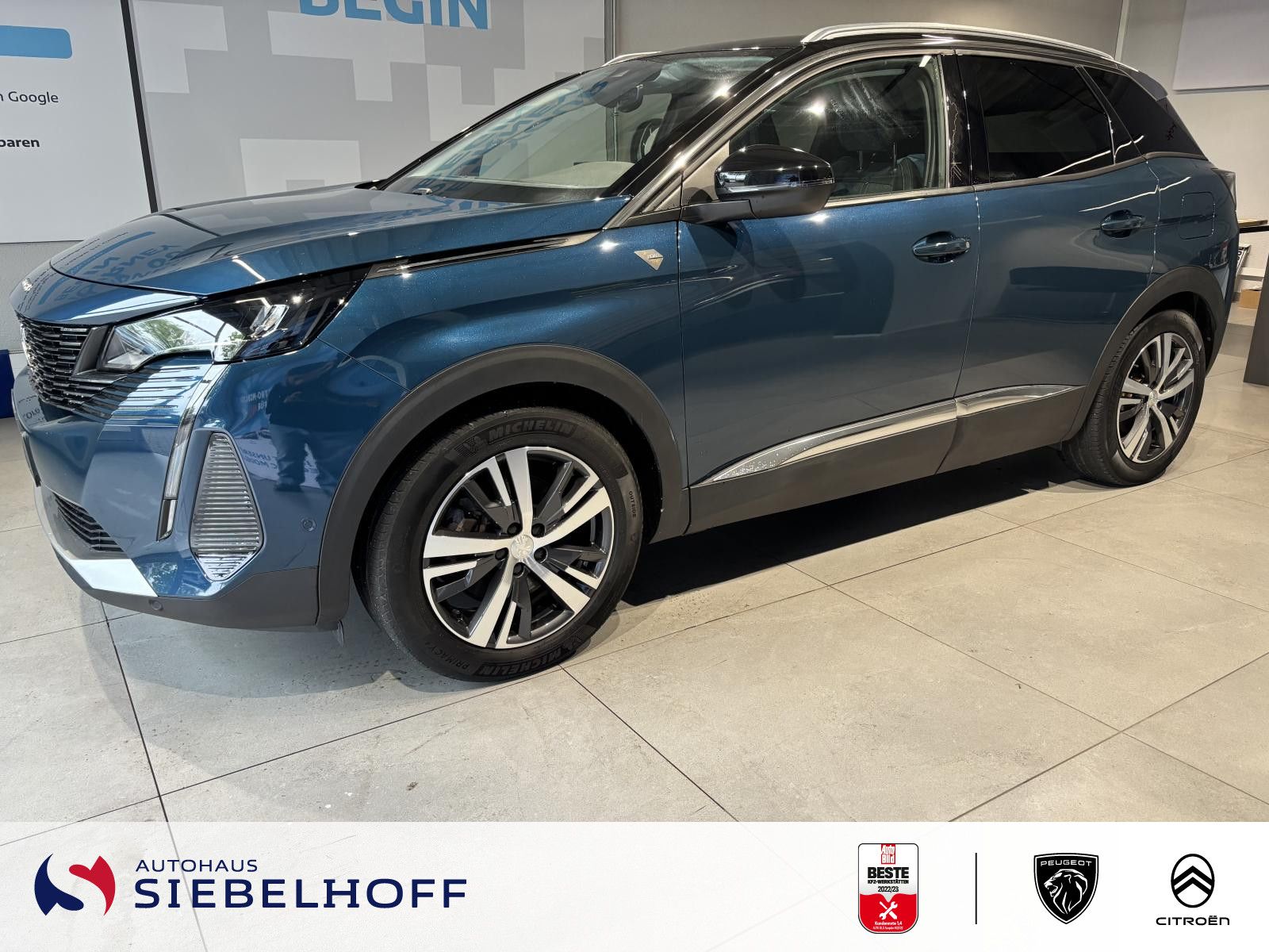 Peugeot 3008 Roadtrip HYBRID 225 e-EAT8