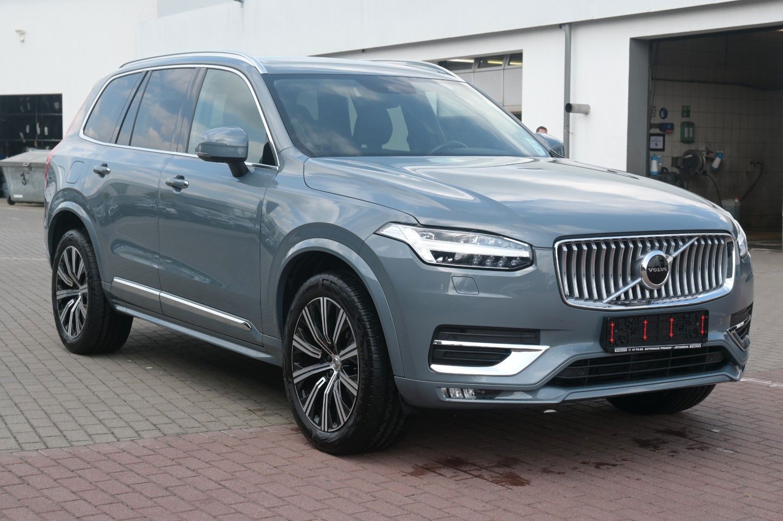 Volvo XC90 B5 Inscrip. AWD - Samsaru's Car Outlet