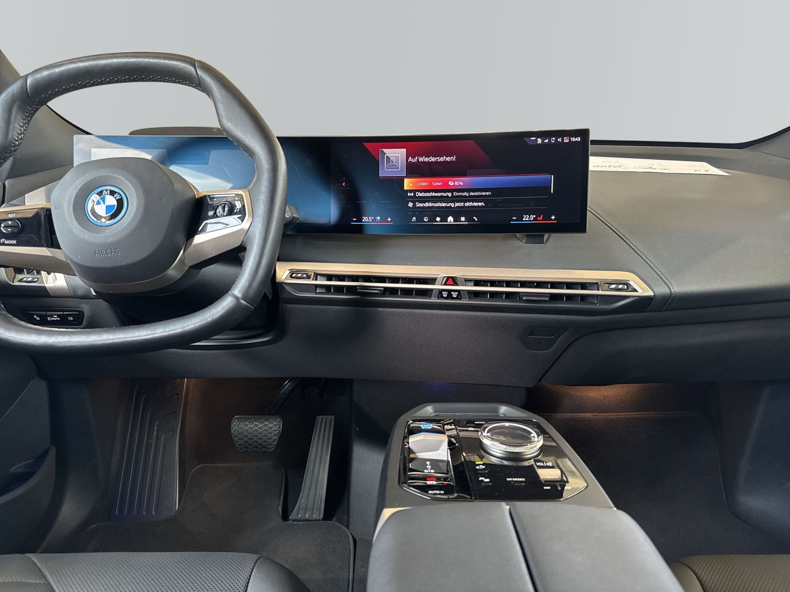 BMW iX xDrive40 *Sportpaket*21"*LC Prof.*HUD*H/K*AHK