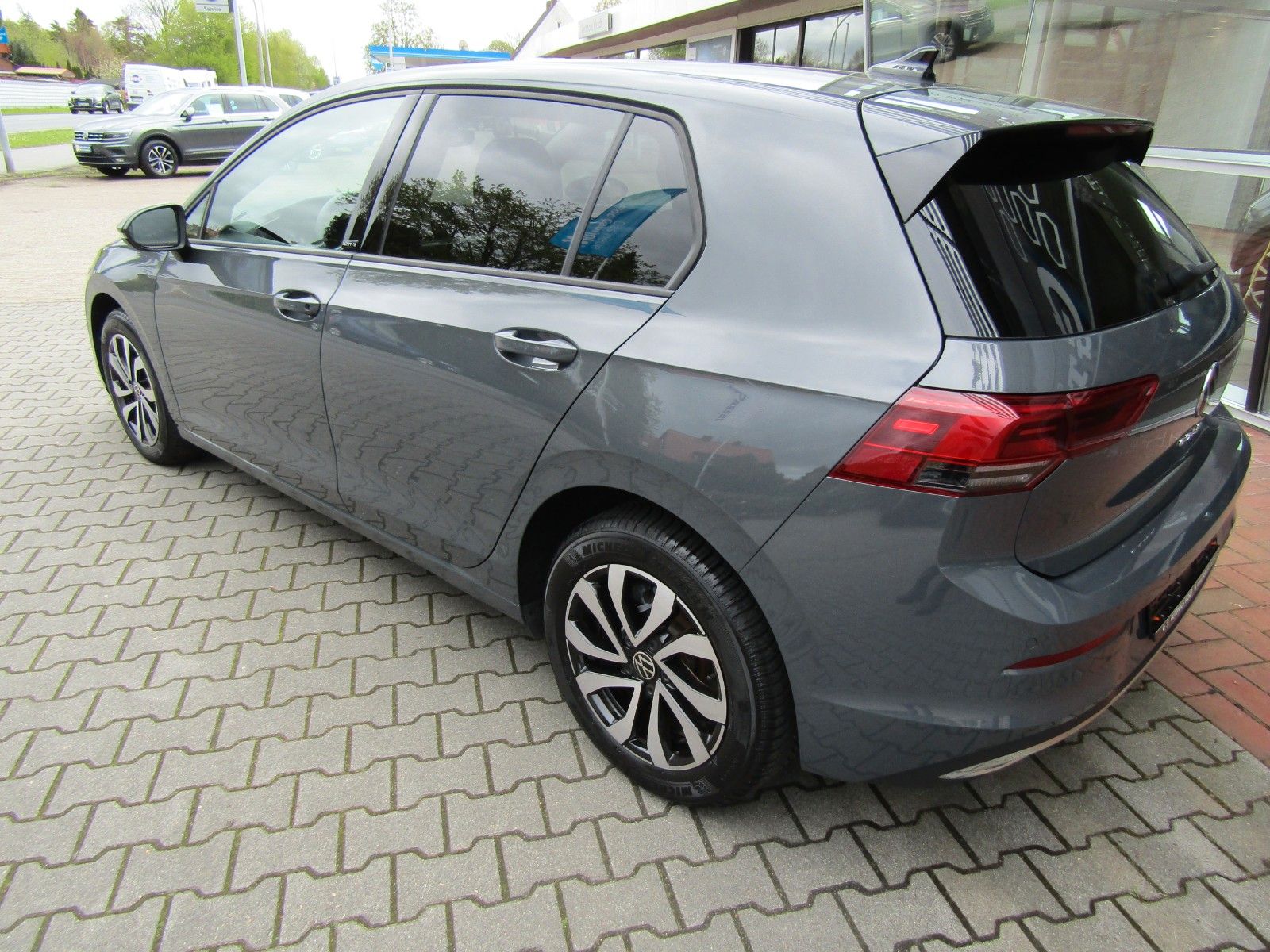 Volkswagen Golf VIII 1.5 TSI - Samsaru's Car Outlet