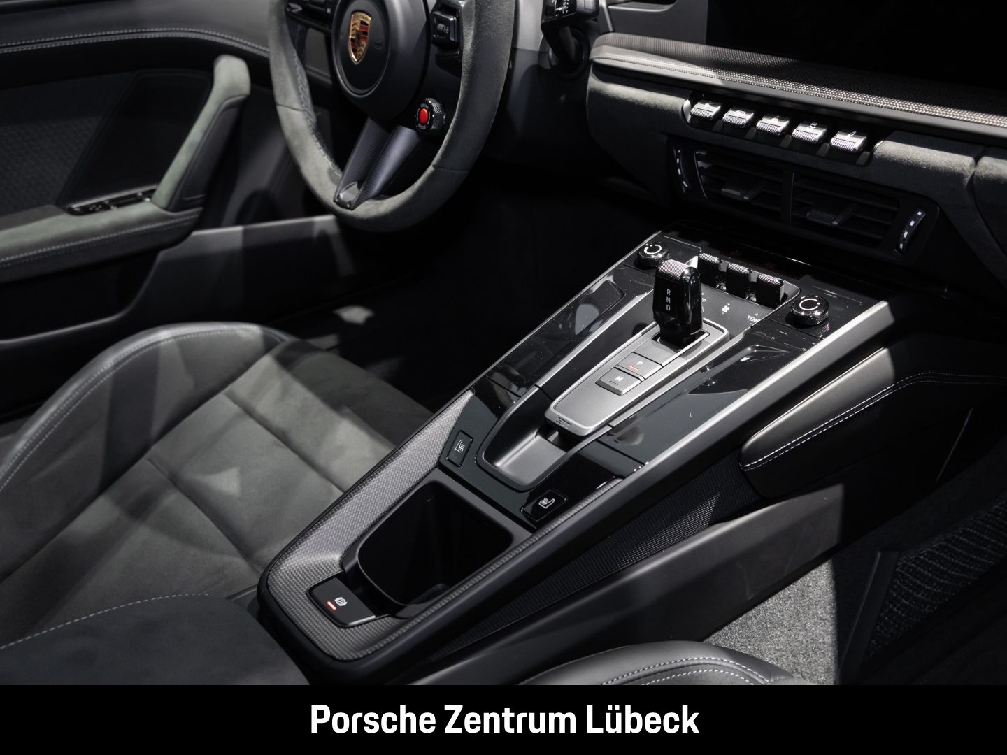 Porsche 992 911 Carrera 4 GTS BOSE Sportabgasanlage LED