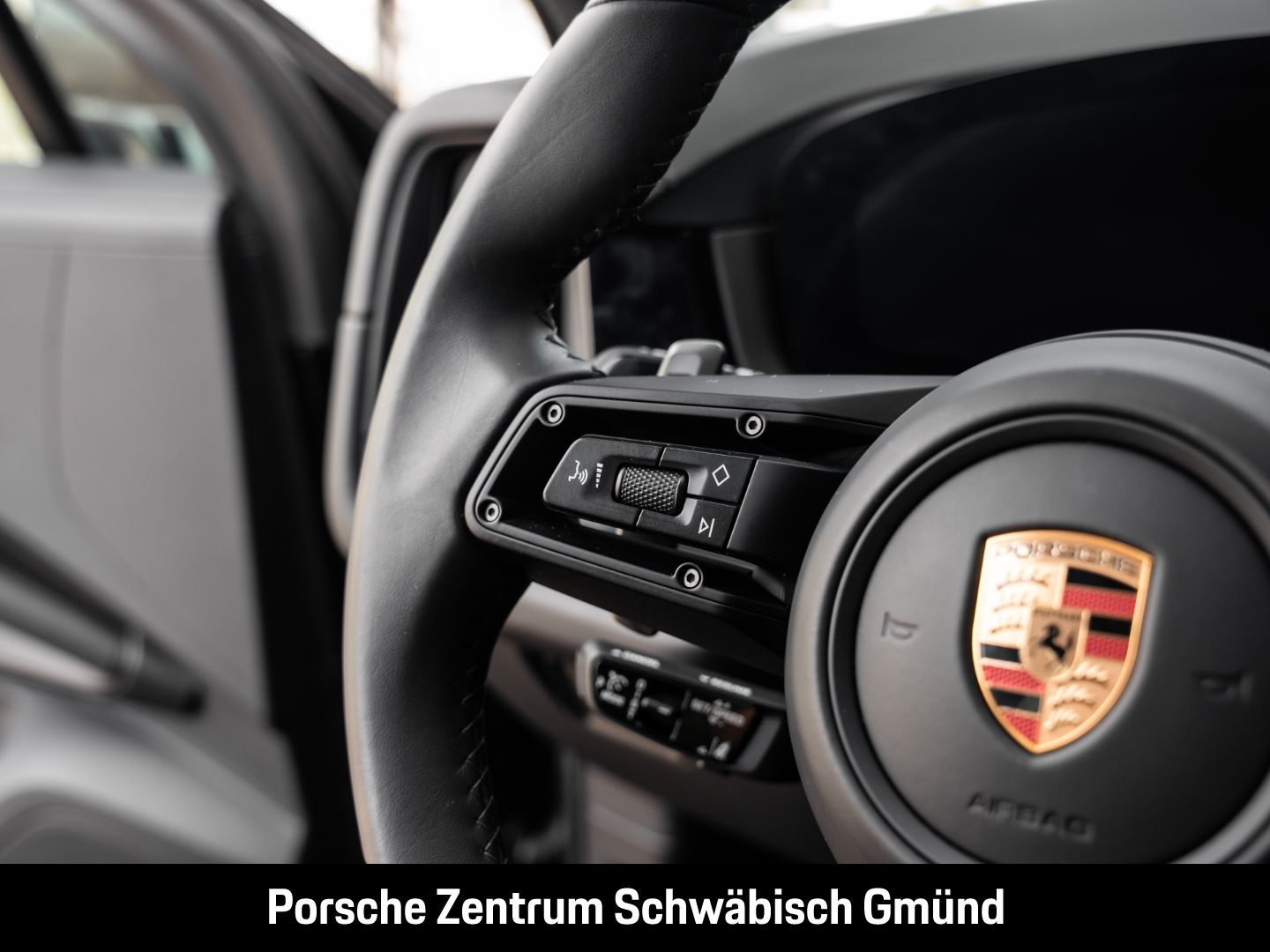 Porsche Cayenne Black Edition InnoDrive Head-Up BOSE LED