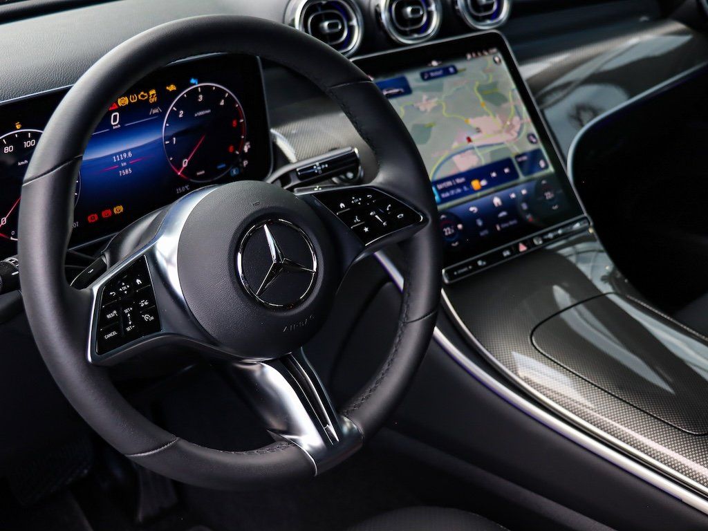 Mercedes-Benz GLC 220 d 4M Avantgarde AHK/Memory/19Zoll/Digi