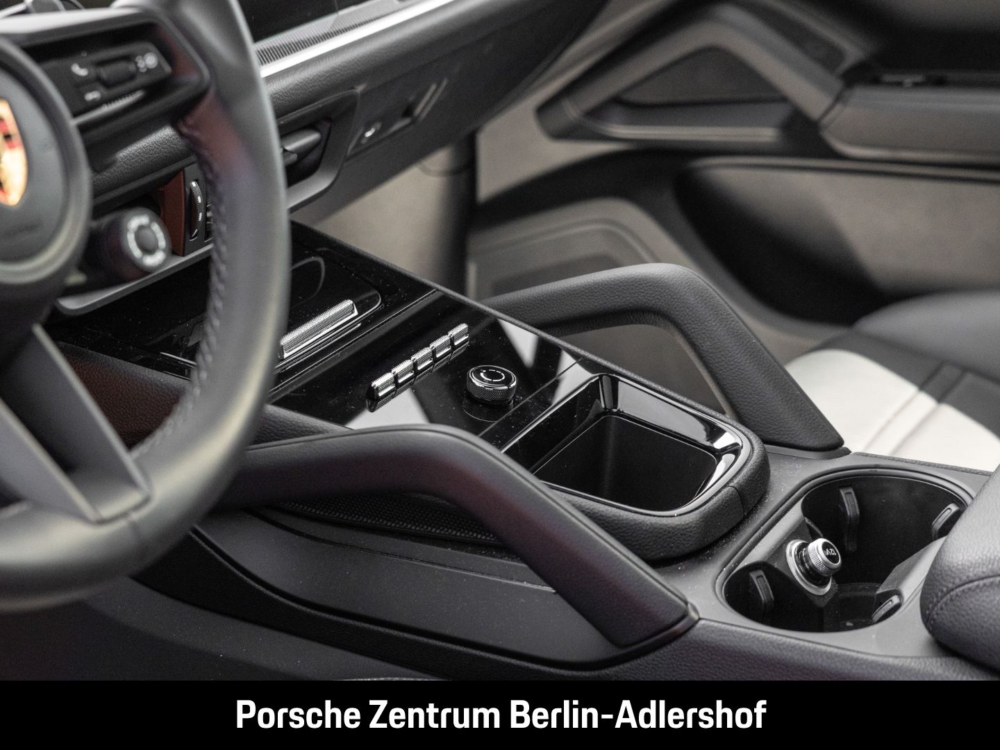Porsche Cayenne E-Hybrid Coupe Luftfederung Panoramadach