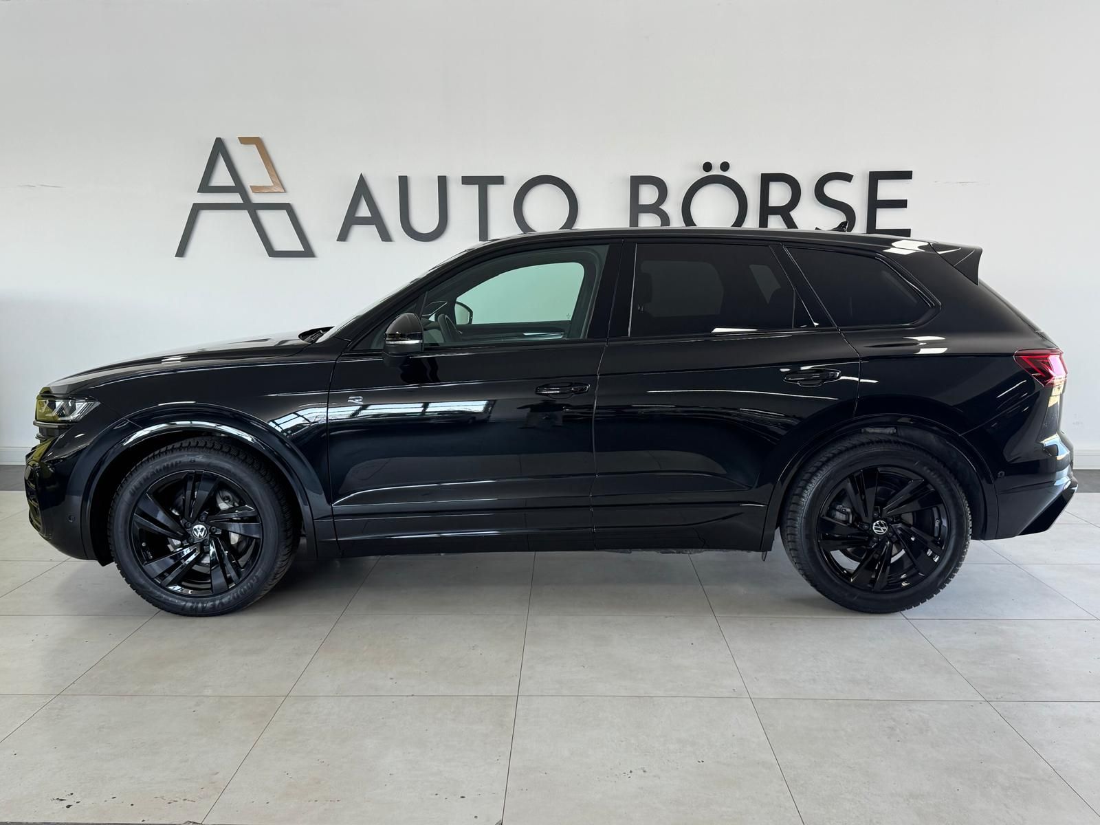 Volkswagen Touareg R-Line 4M TDI BlackStyle*LUFT*STH*AHK*IQ