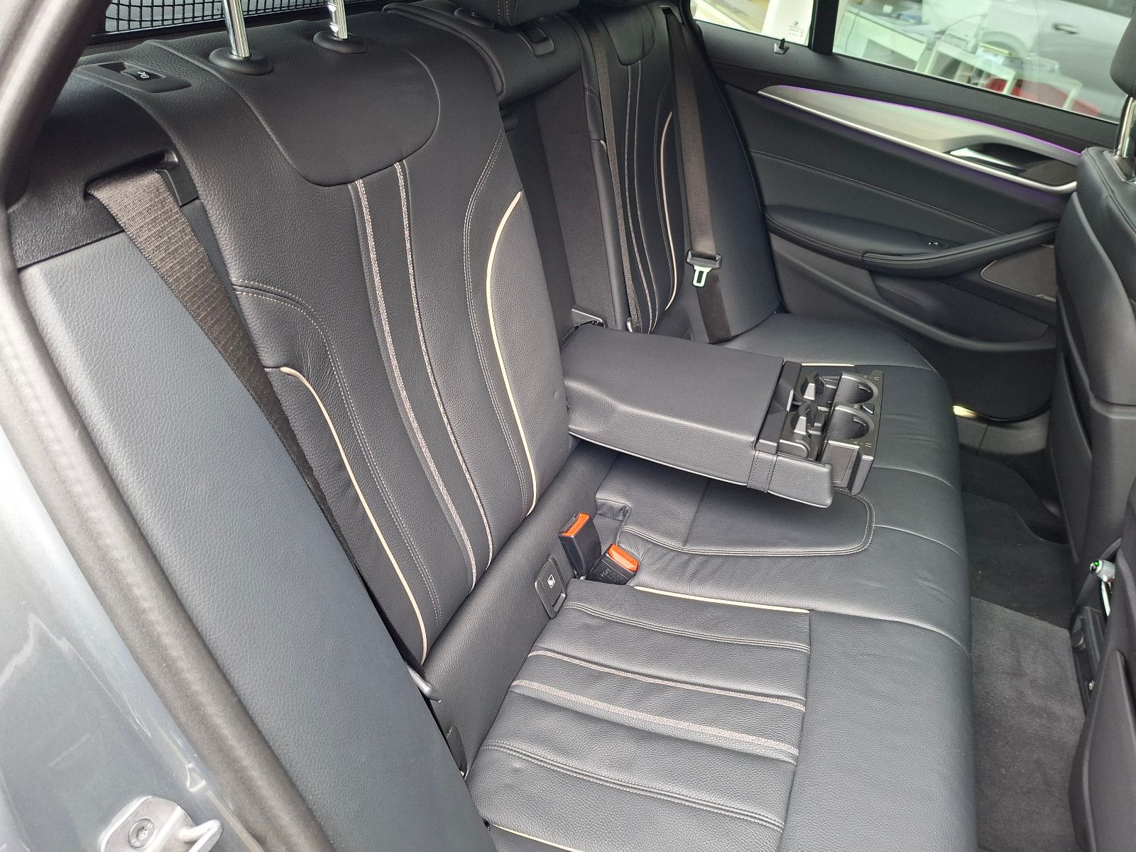 BMW 530d xDrive Touring LuxuryLine+360°CAM+PANO+ACC+