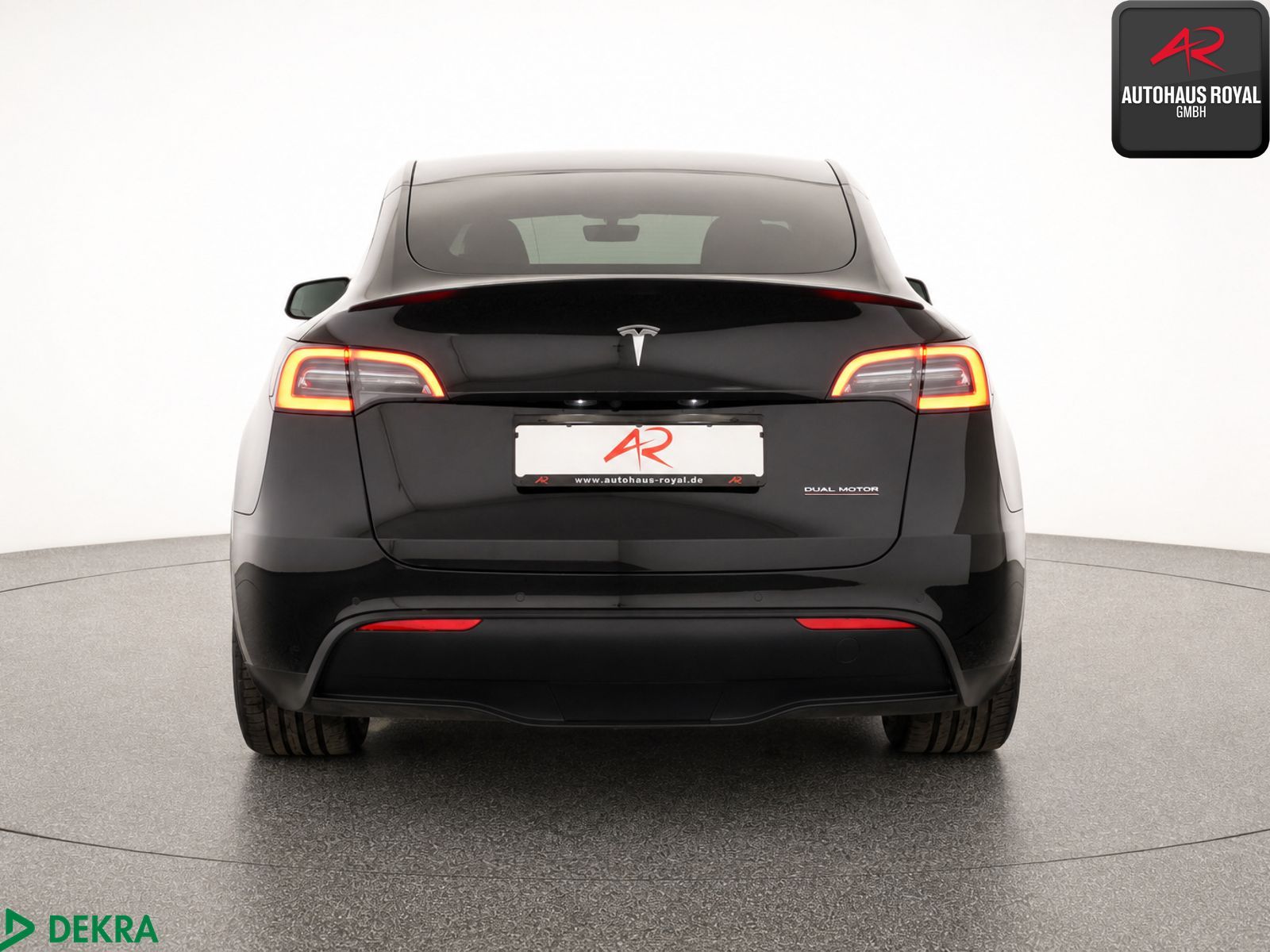 Tesla Model Y PERFORMANCE Dual Motor AWD PANO,KEYLESS