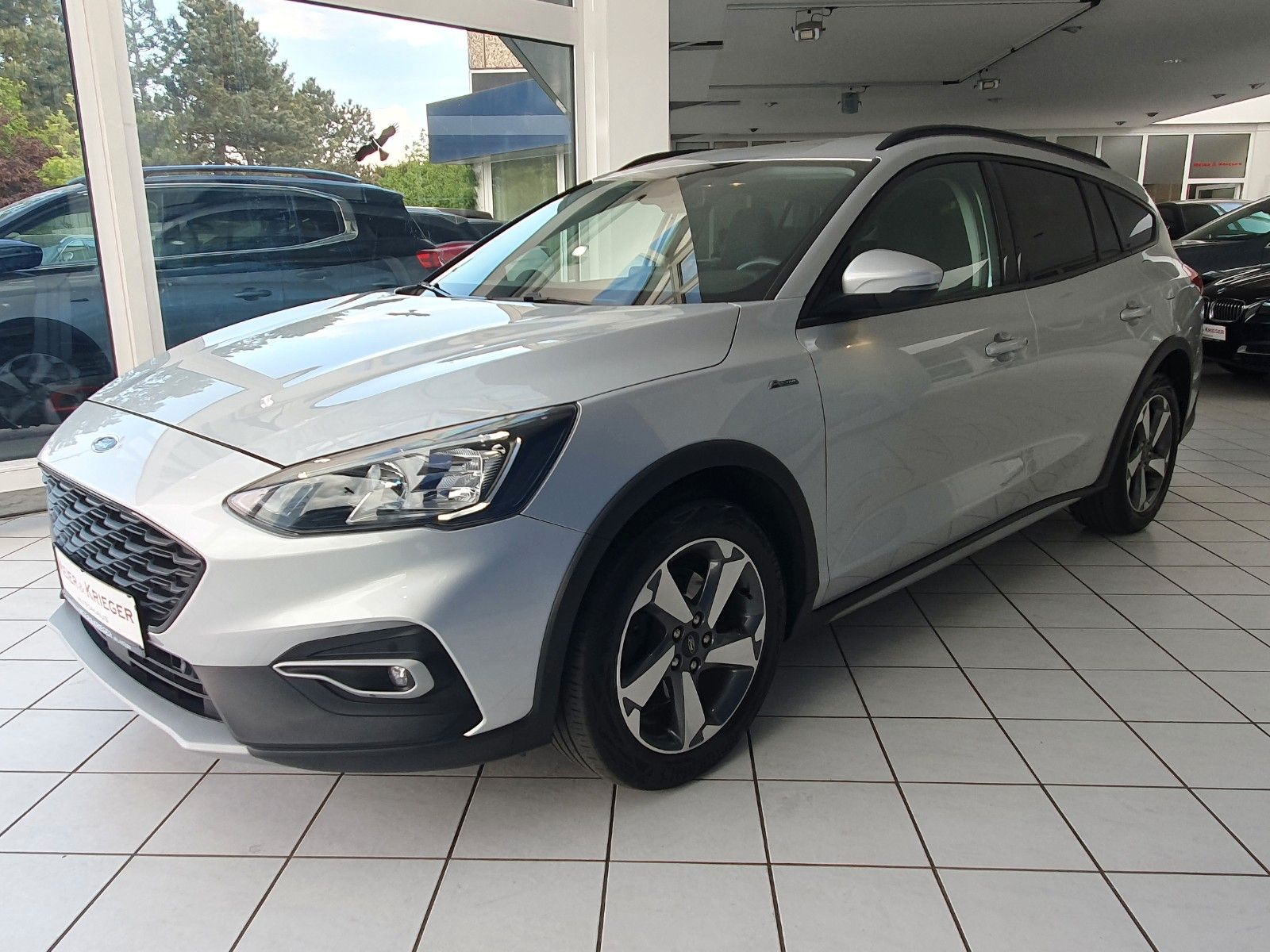 Ford Focus Turnier Active - Samsaru's Car Outlet