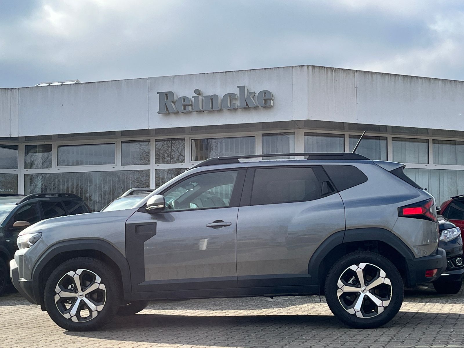 Dacia Duster TCe 130 4x4 Journey - Samsaru's Car Outlet