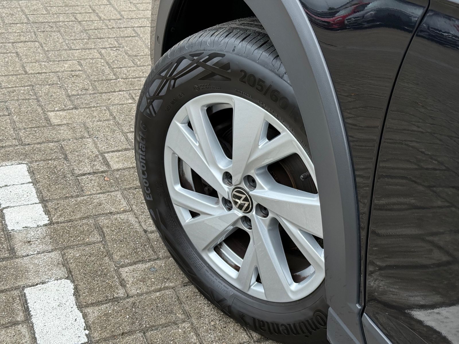 Volkswagen Taigo Life 1.0 DSG - Samsaru's Car Outlet