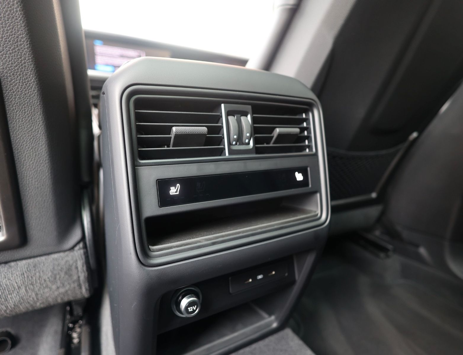 Porsche Cayenne E-Hybrid | Pas.Display - Pano - AHK