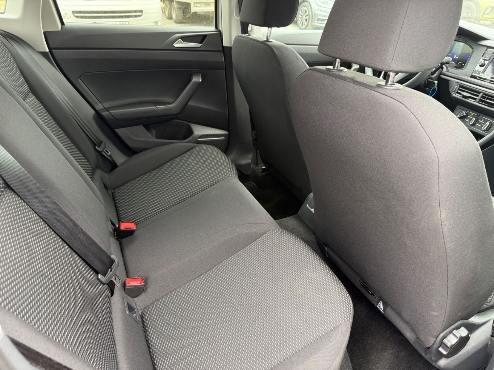 Volkswagen Taigo Basis - Samsaru's Car Outlet