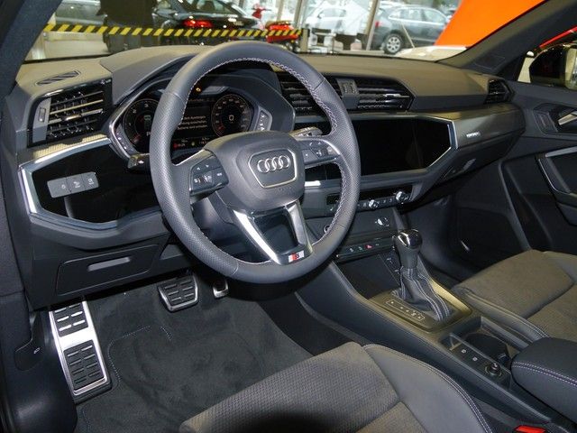 Audi Q3 35 TDI quattro S tronic - Samsaru's Car Outlet
