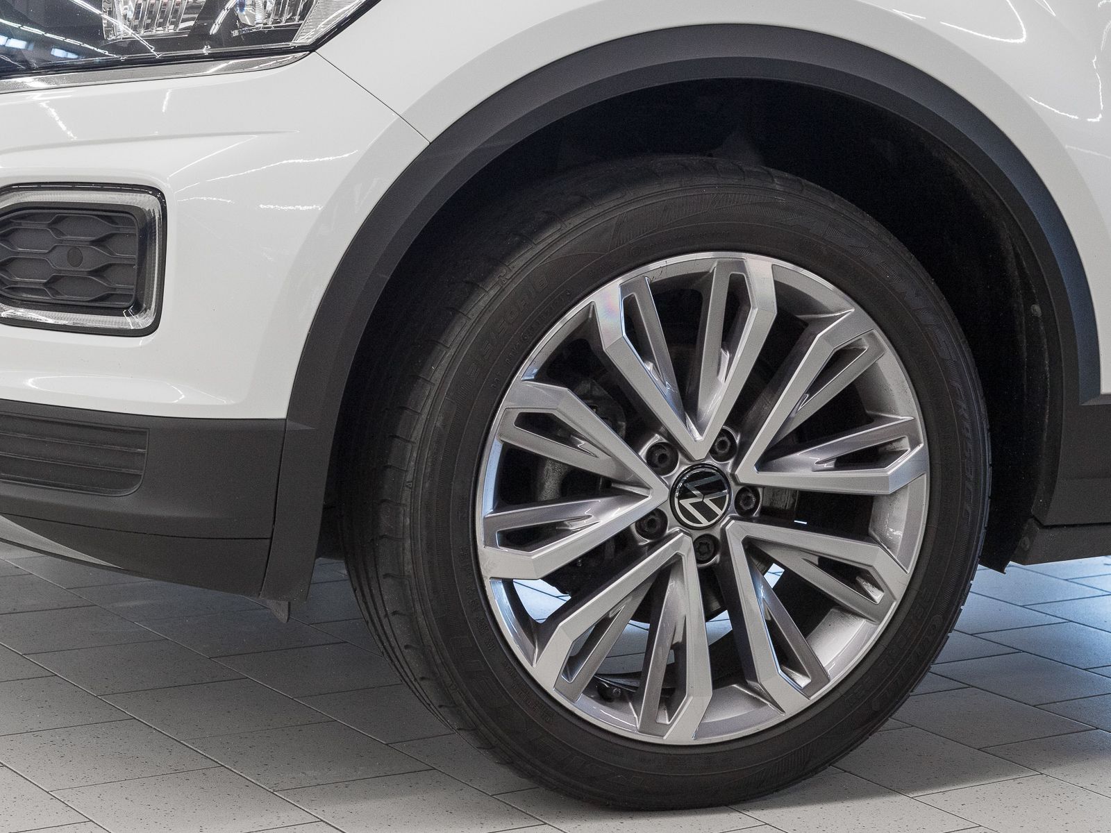 Volkswagen T-Roc 1.5 TSI DSG STYLE - Samsaru's Car Outlet