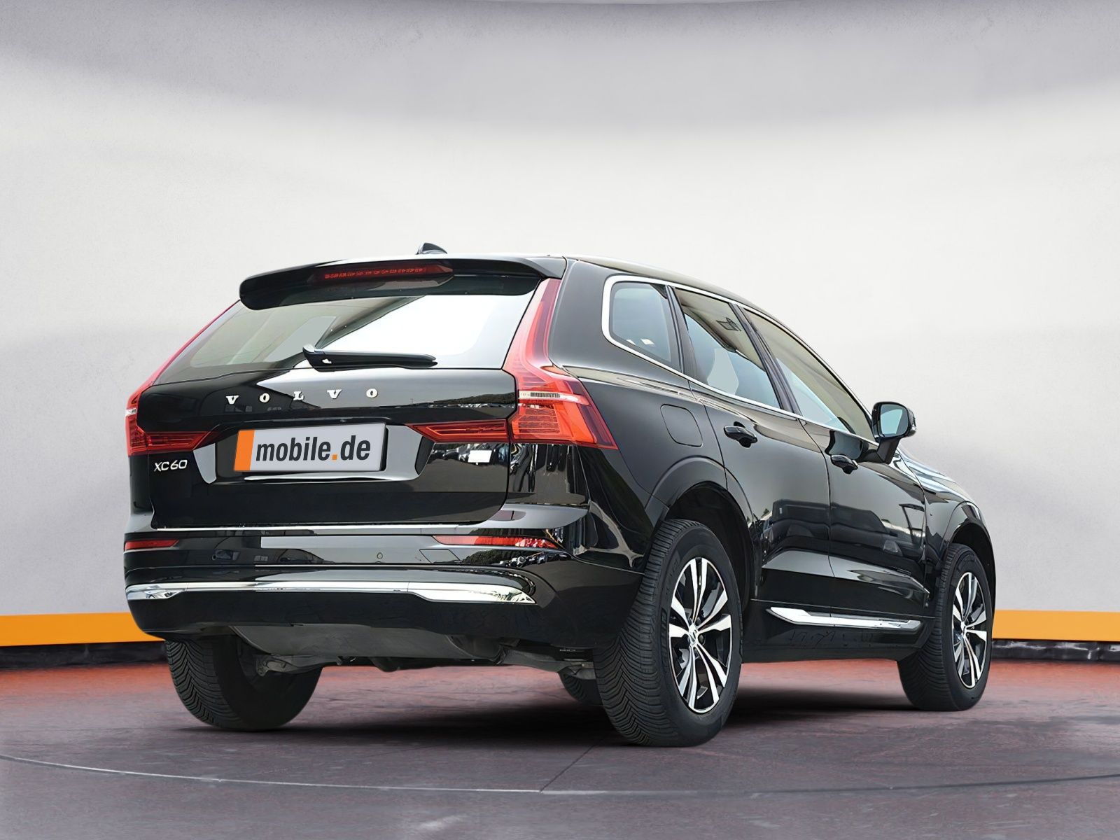 Volvo XC60 T6 AWD CORE - Samsaru's Car Outlet