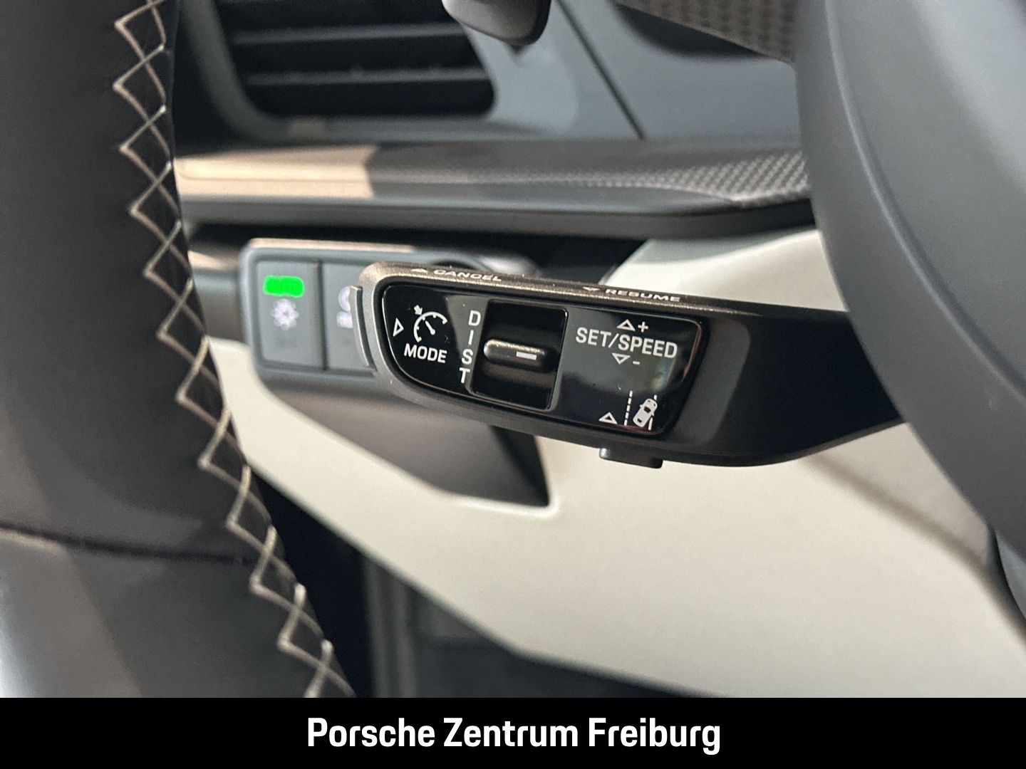 Porsche 992 911 Targa 4 GTS Burmester Sportabgasanlage