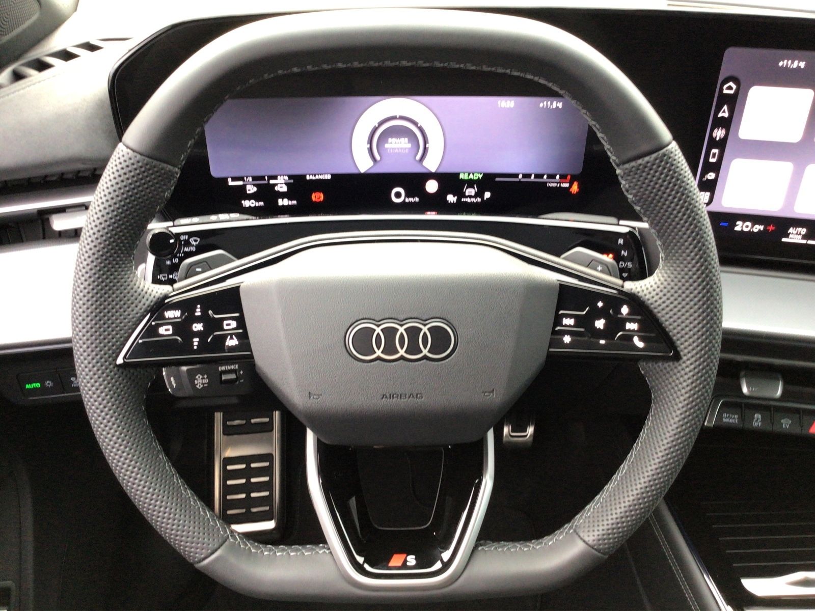 Audi Q3 1.5 e-hybrid S-tronic S-LINE 5JG/TECHPLUS