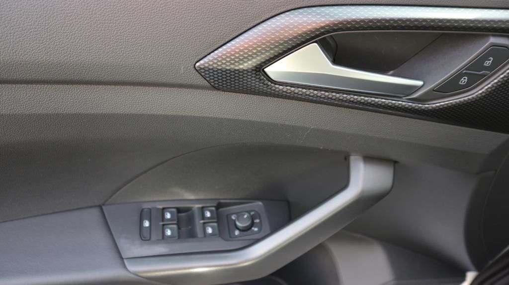 Volkswagen T-Cross Life - Samsaru's Car Outlet