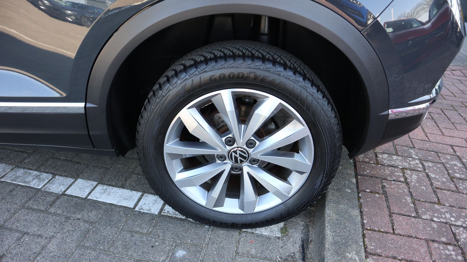 Volkswagen T-Roc Style 2.0 TDI - Samsaru's Car Outlet