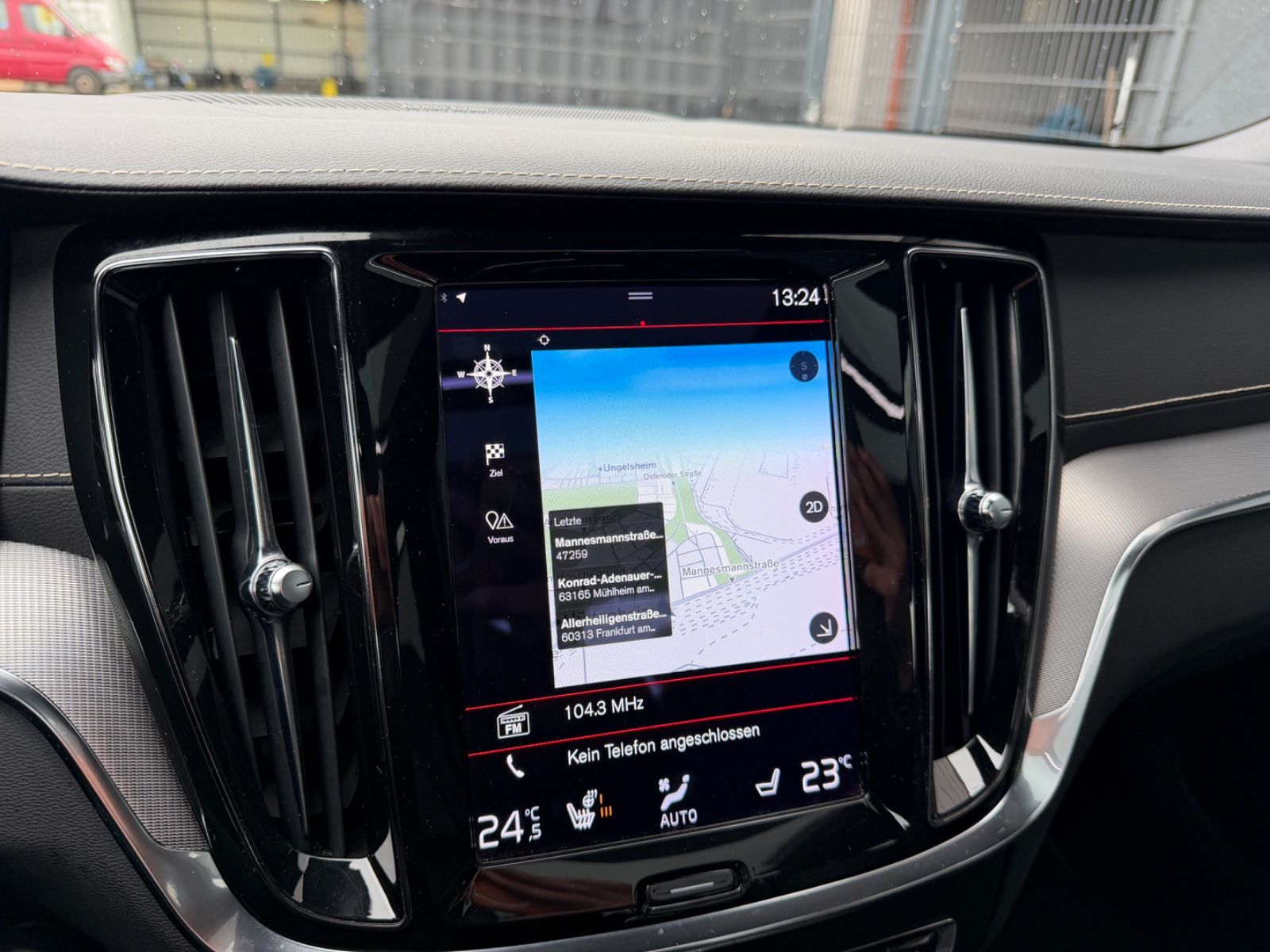 Volvo S60 Lim. R Design Plug-In Hybrid AWD Pano VOLL