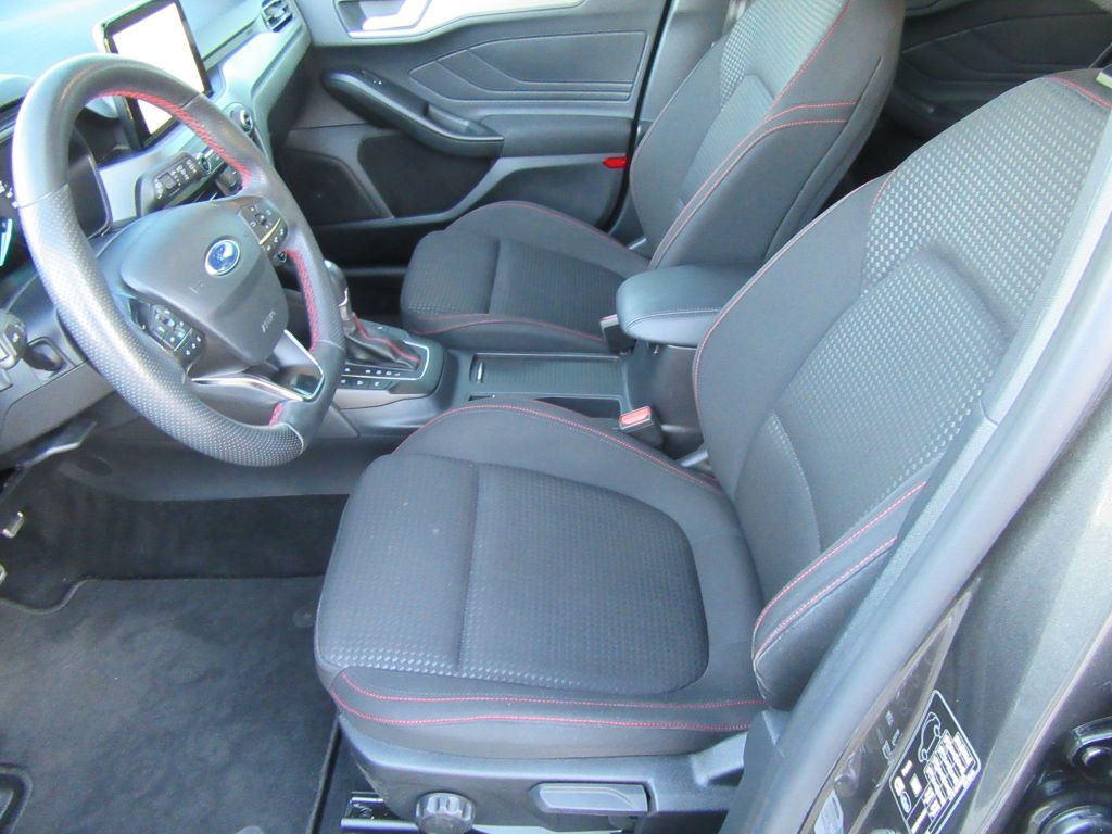 Ford Focus Turnier 1.0 EcoBoost Hybrid Aut. ST-LINE S